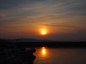 夕陽を眺めながら