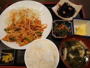 豚キムチ定食＠せきや