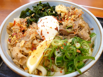 週明けは、スペシャルぶっかけうどん