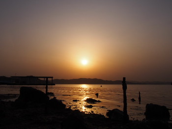 島の夕方の風景
