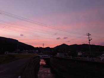 茜色の雲