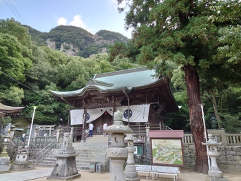 八栗さんお朔日参り