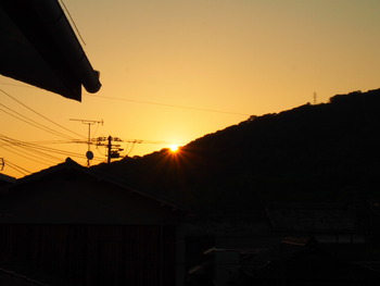 島の朝は快晴