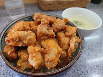 辛口唐揚げ丼@ときわ軒