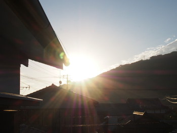 島の朝は快晴
