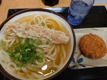 2023年初うどんは「さか枝」
