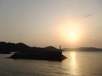 島の夕陽