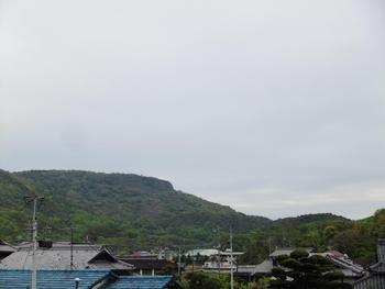 今朝も、曇り空