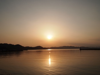 島からの夕陽
