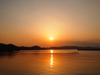 島からの夕陽