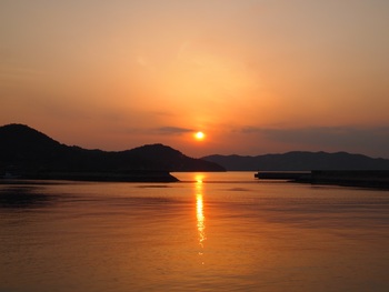島からの夕陽