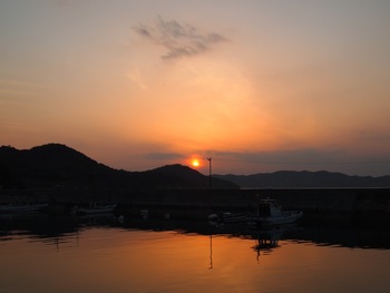 島からの夕陽