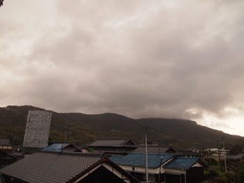 今朝も風つよぉ～