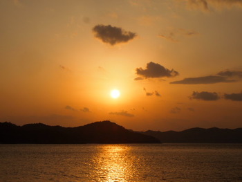島からの夕陽