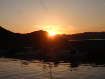 島の夕日