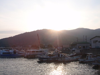 島の朝