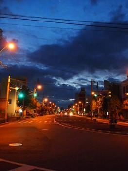 浜街道の夜明け前
