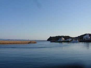 島の朝