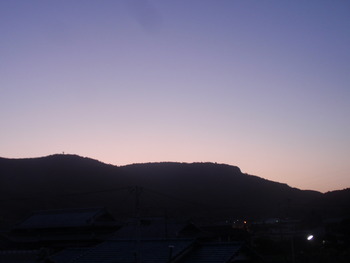 島の朝