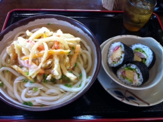 本日のお昼うどん
