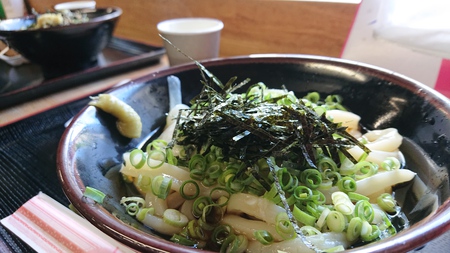 ほぐされて 流されて 三徳うどんへ