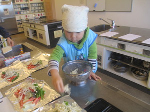 ご飯も自分で・・・