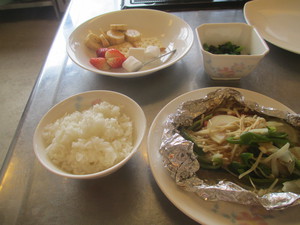 ご飯も自分で・・・