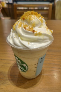 おさつバターフラペチーノ