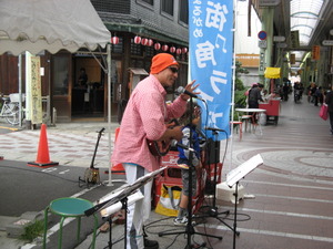 11/28　第一回まちかどライブ終了！　
