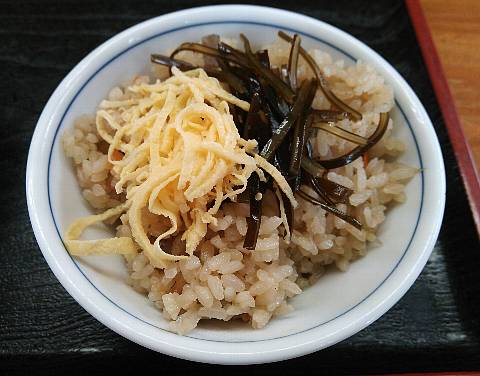 今日のうどん　金曜日　その②　「よしや」