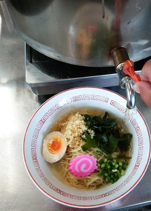 今日の中華そば土曜日　「村上」