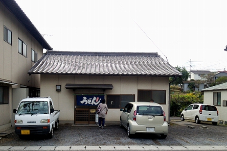 今日のうどん月曜日　「松岡」