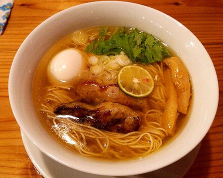 今日の中華そば土曜日　「りょう花　高知インター店」
