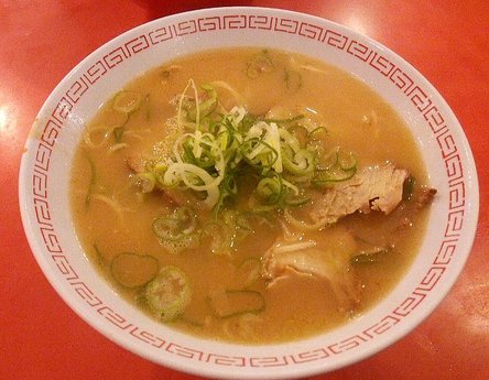 今日の中華そば火曜日　「金龍ラーメン 道頓堀店」