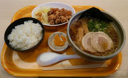 今日の中華そば土曜日　「豊浜ＳＡ」