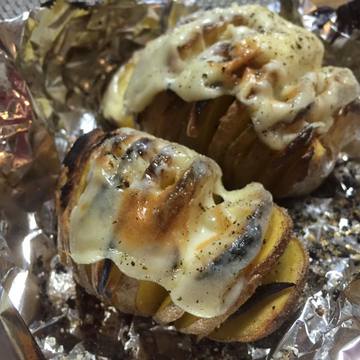 ハッセルバックポテトもどき♪焼く！焼く！焼く～♪