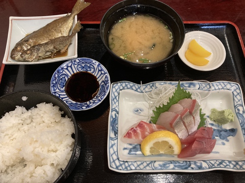 海鮮問屋　仲見世