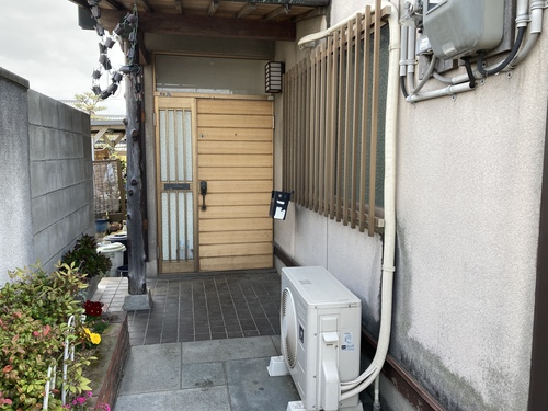 人気のかしわぶっかけとカレーうどん