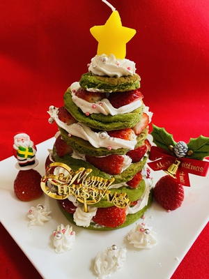 グルテンフリーのクリスマスツリーパンケーキ♪