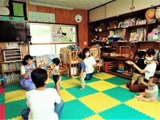 7/26今日の広場☆０歳児からの公園あそび